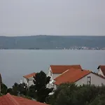 Apartment Vese *